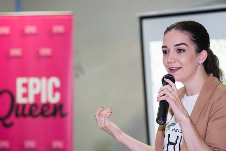 EpicQueenMeetUpSoloesciencia